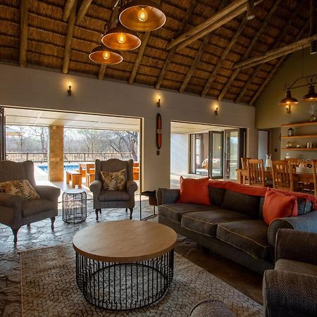 Vuyani Marula Lodge โฮดสปรูท ภายนอก รูปภาพ