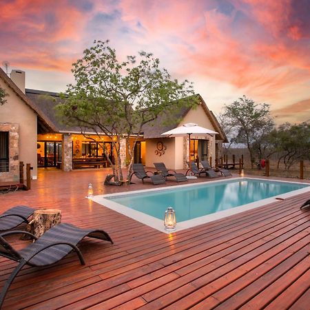 Vuyani Marula Lodge โฮดสปรูท ภายนอก รูปภาพ