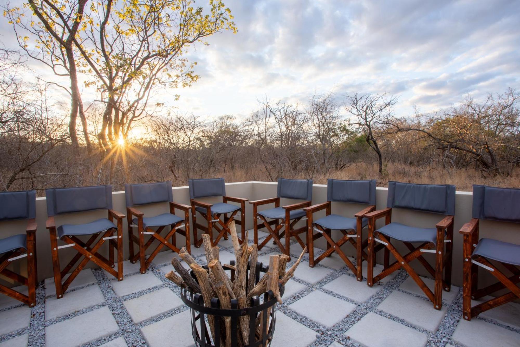 Vuyani Marula Lodge โฮดสปรูท ภายนอก รูปภาพ