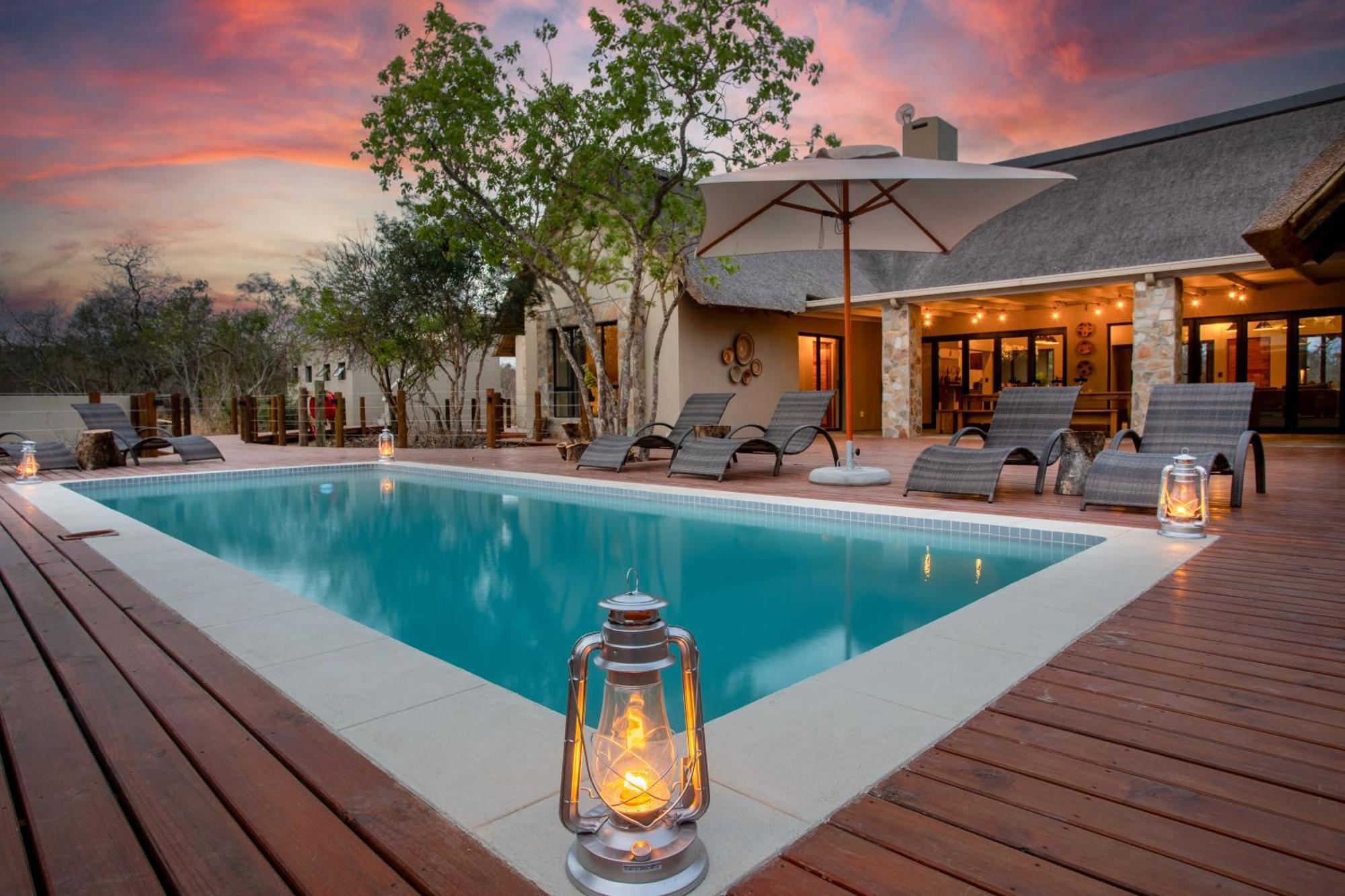 Vuyani Marula Lodge โฮดสปรูท ภายนอก รูปภาพ